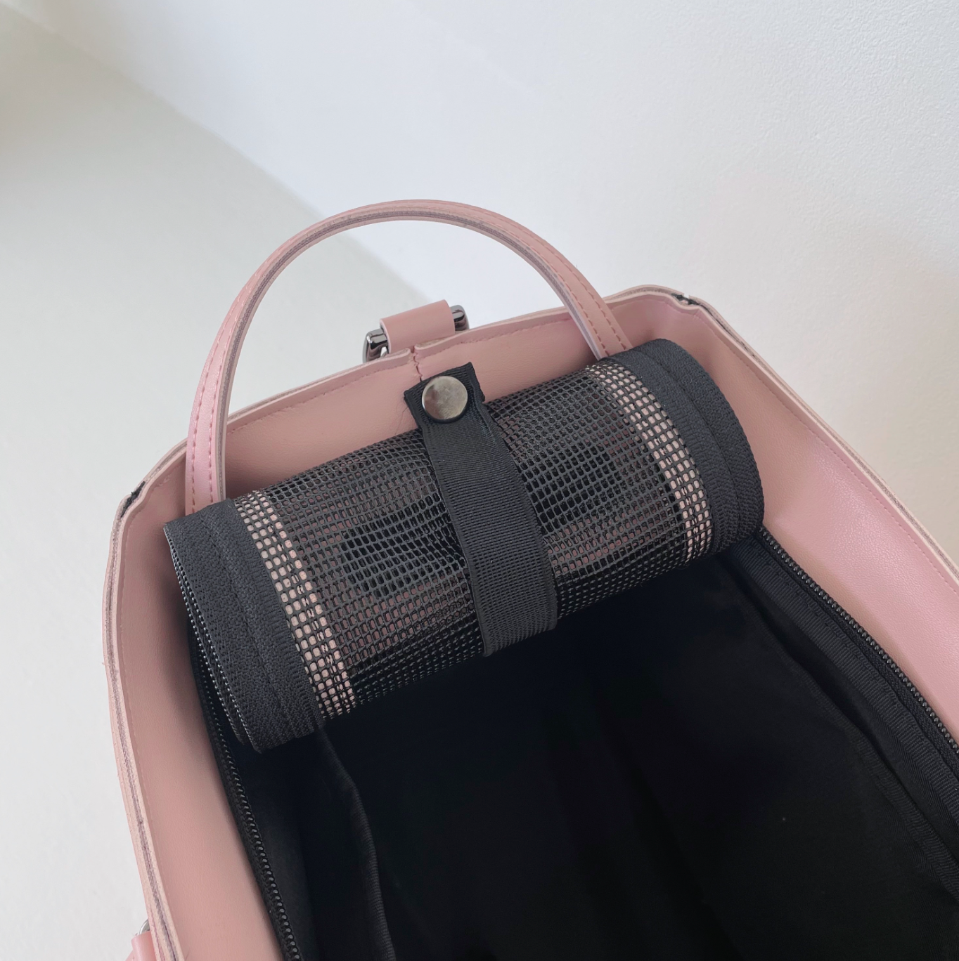 Meloni Leather Bag (Pink)