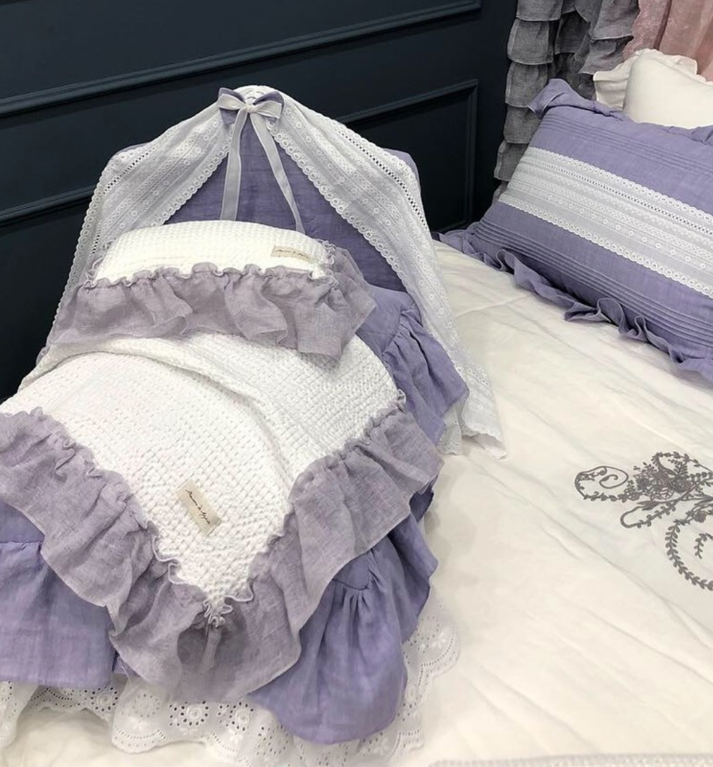 Maison de Apple Princess Bed Pillow Blanket Set (Violet)