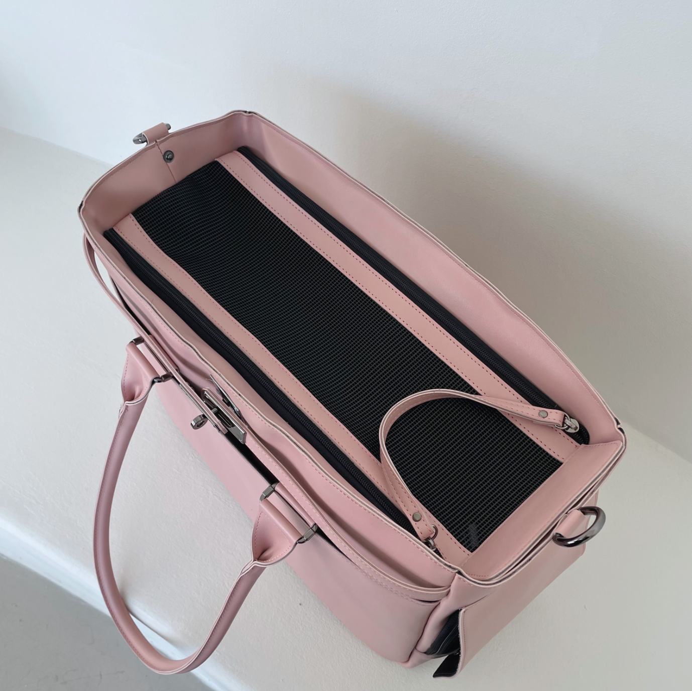 Meloni Leather Bag (Pink)